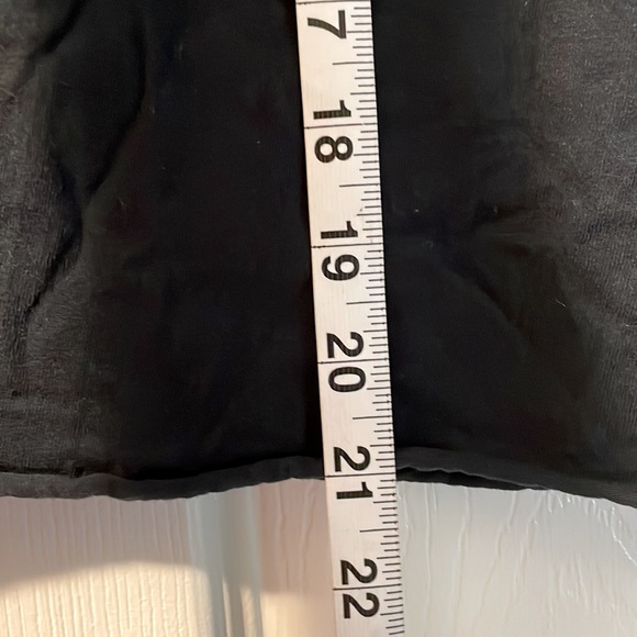 FIFTH SUN Star Wars Baby Yoda Grogu Cropped T-Shirt - Picture 4 of 4